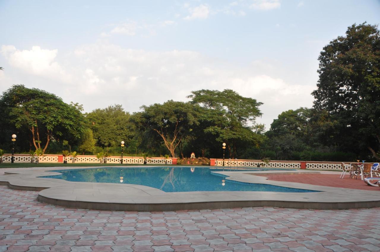 Orchard Palace Gondal ภายนอก รูปภาพ